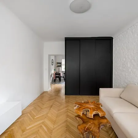 Nowolipki Bright By Bookinghost Βαρσοβία