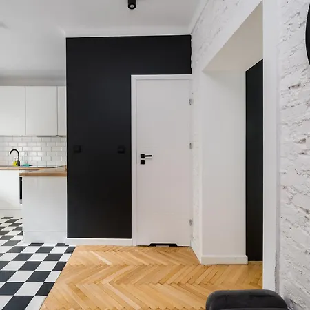 Nowolipki Bright By Bookinghost شقة