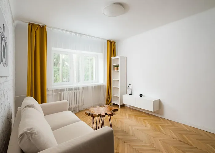 Nowolipki Bright By Bookinghost